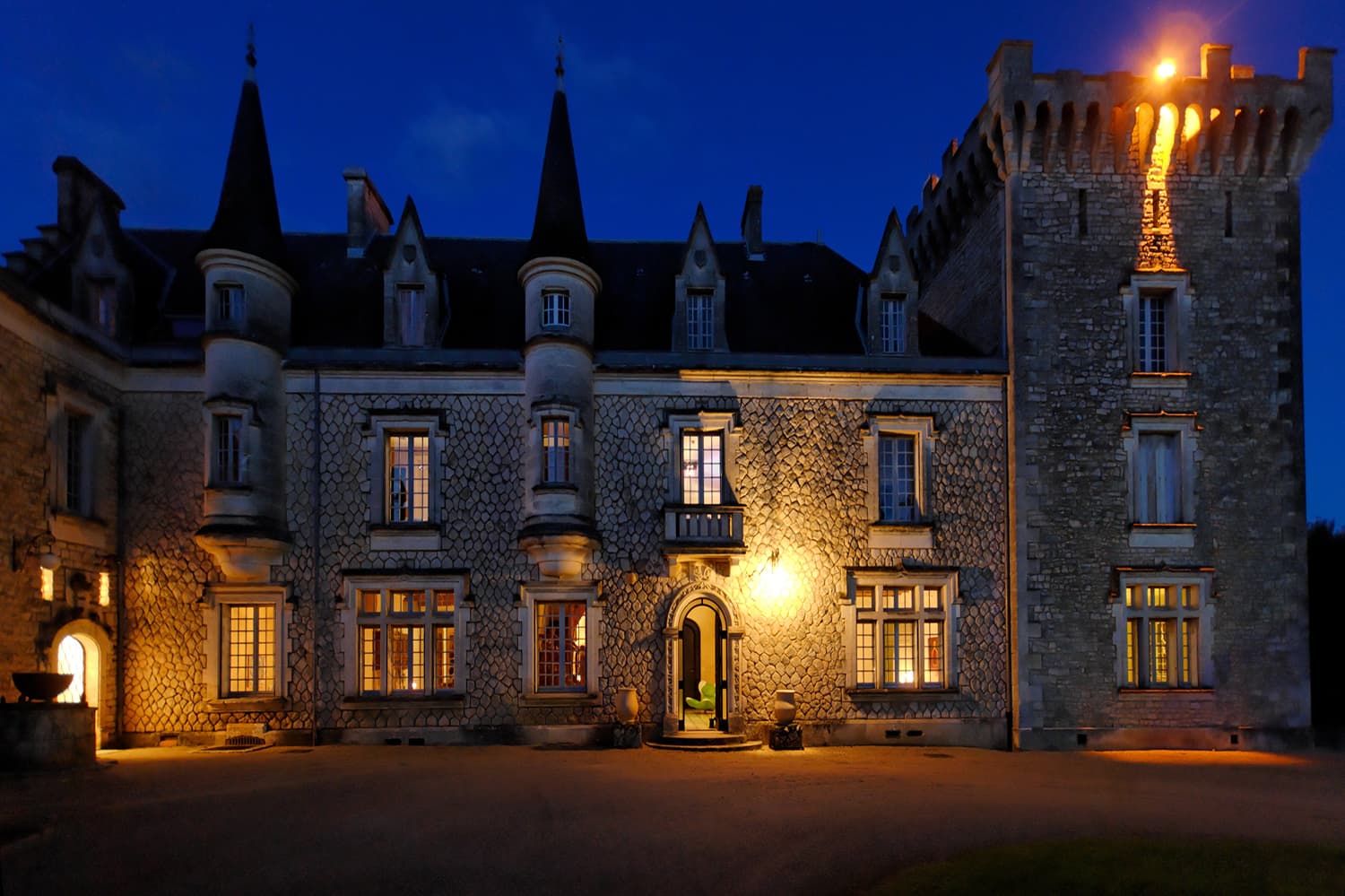 Vacation château in West France