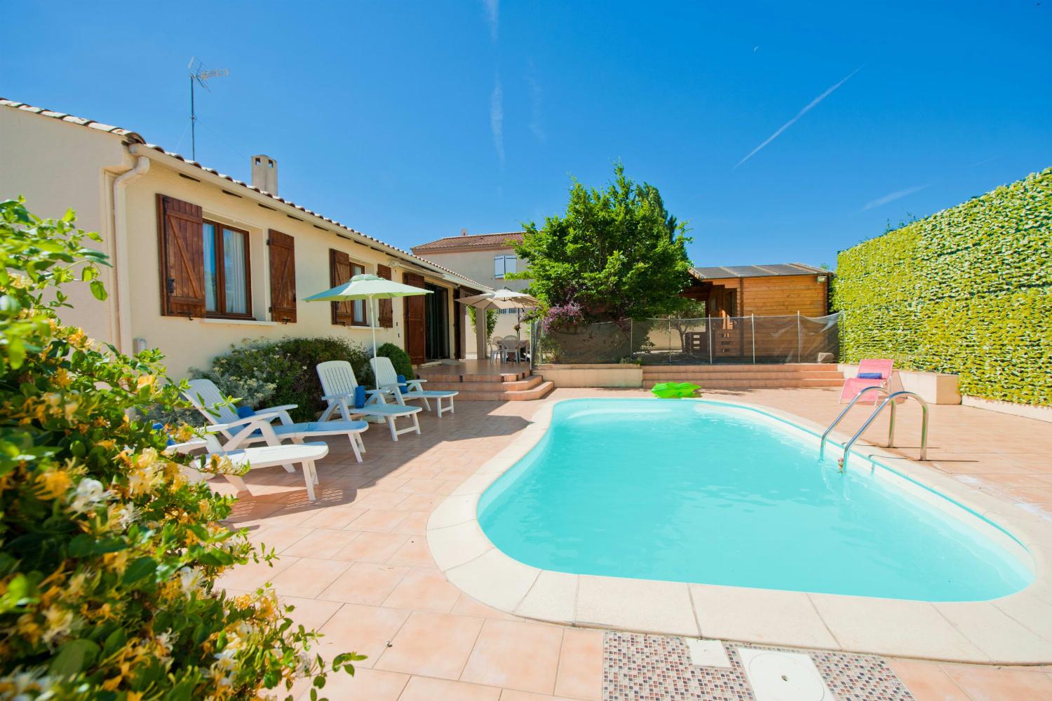 Holiday villa in South of France with private heated pool