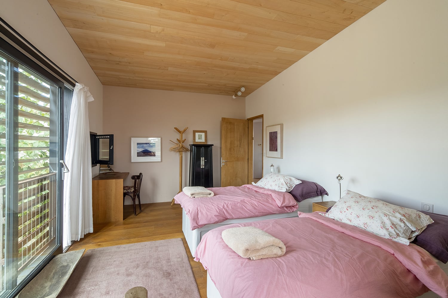 Bedroom | Rental home in Nouvelle-Aquitaine