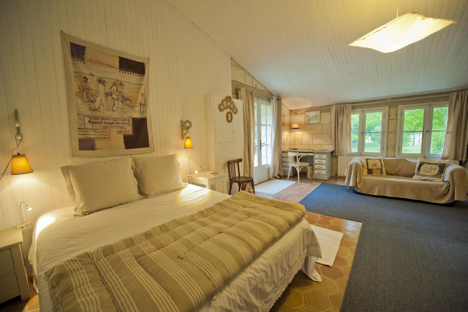 Bedroom | Rental home in Gironde