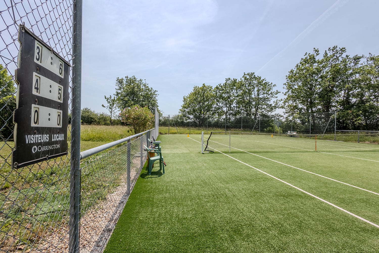 Private tennis court Private tennis court