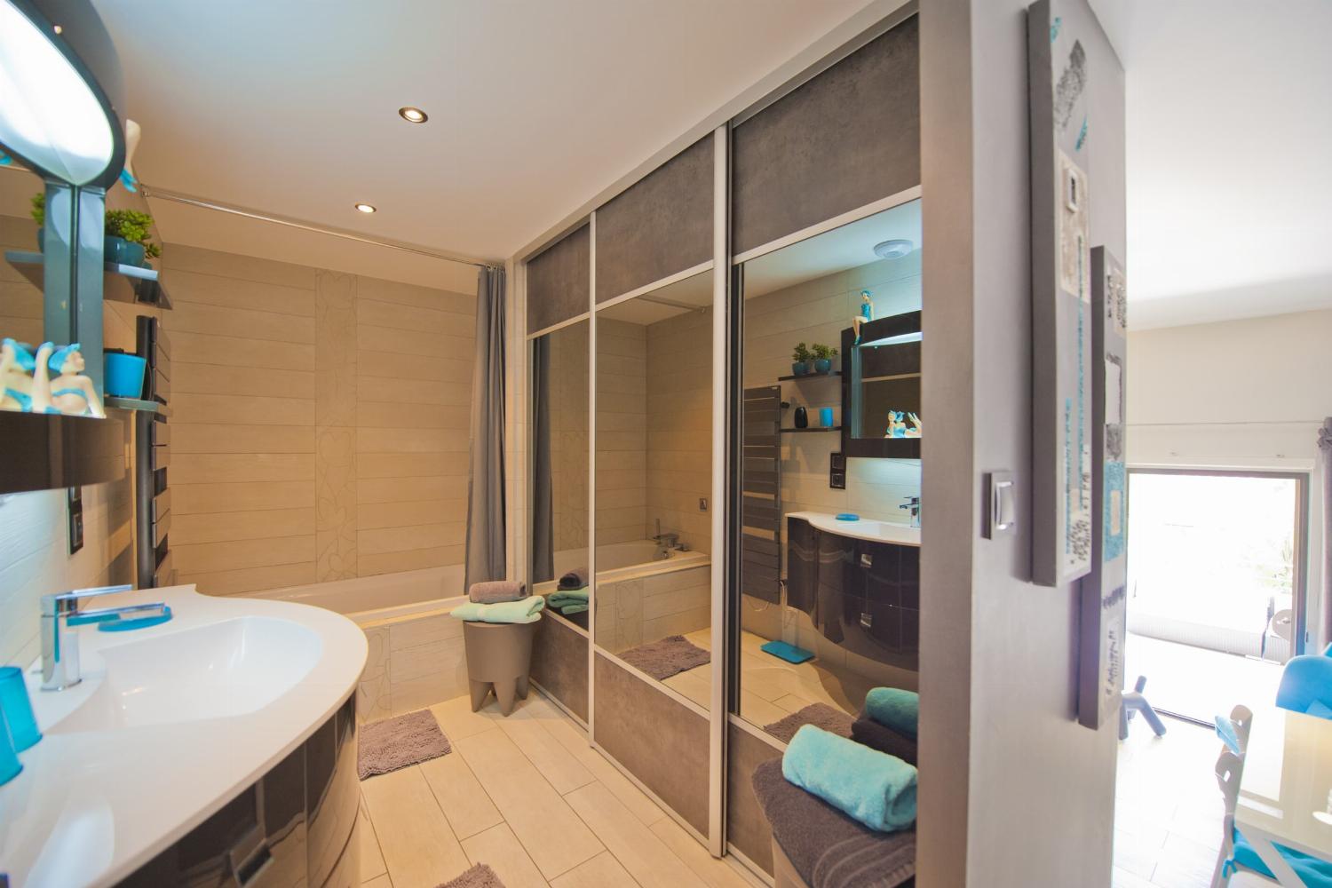 Bathroom | Holiday villa in Collioure