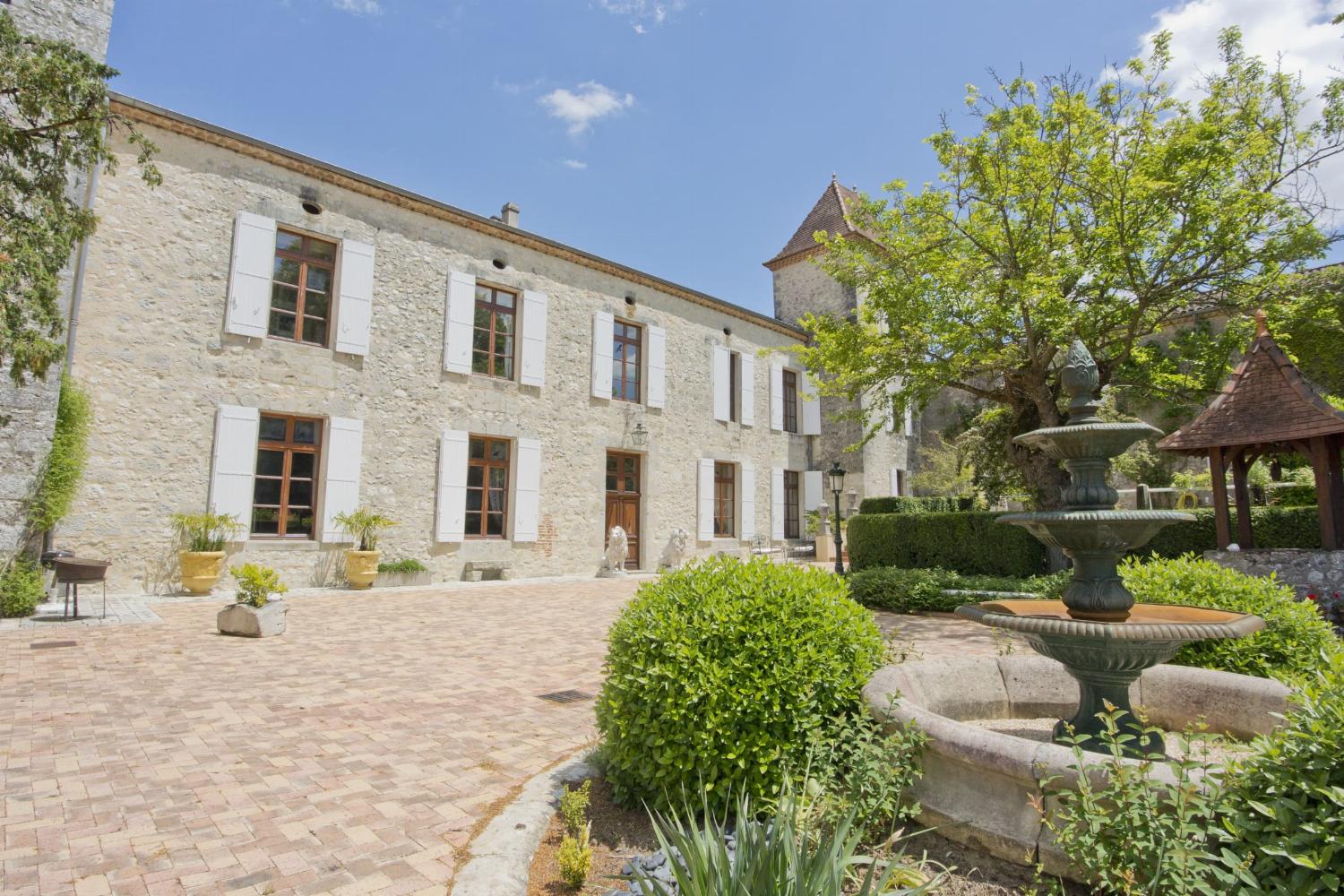 Holiday château in Dordogne