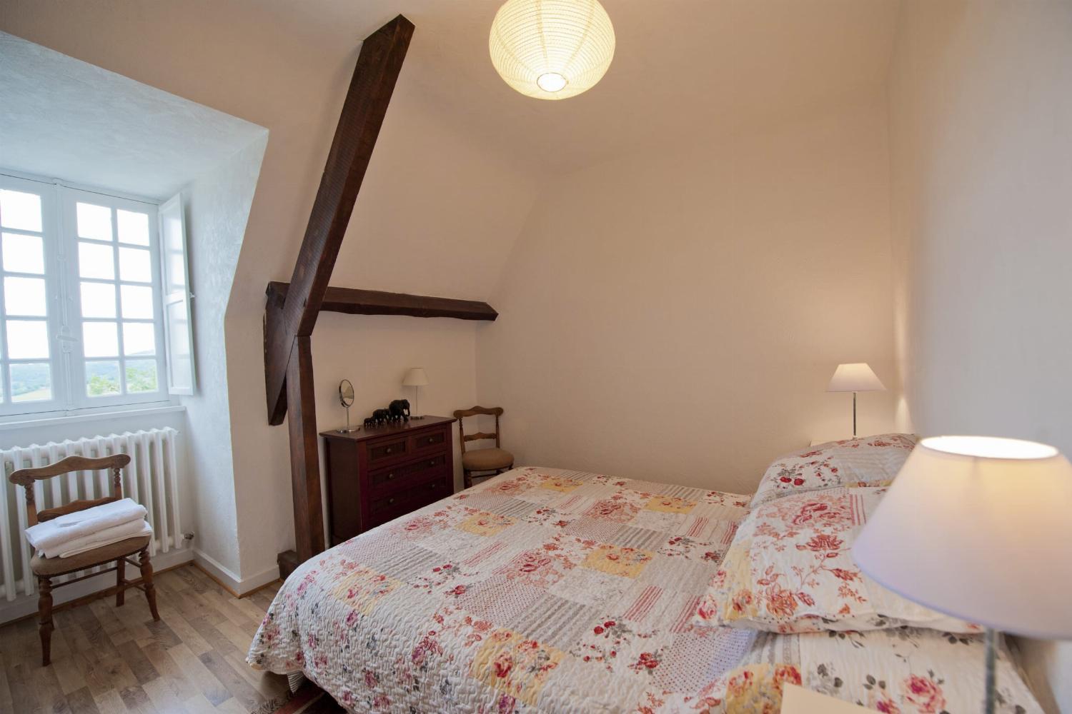 Bedroom | Rental accommodation in Dordogne