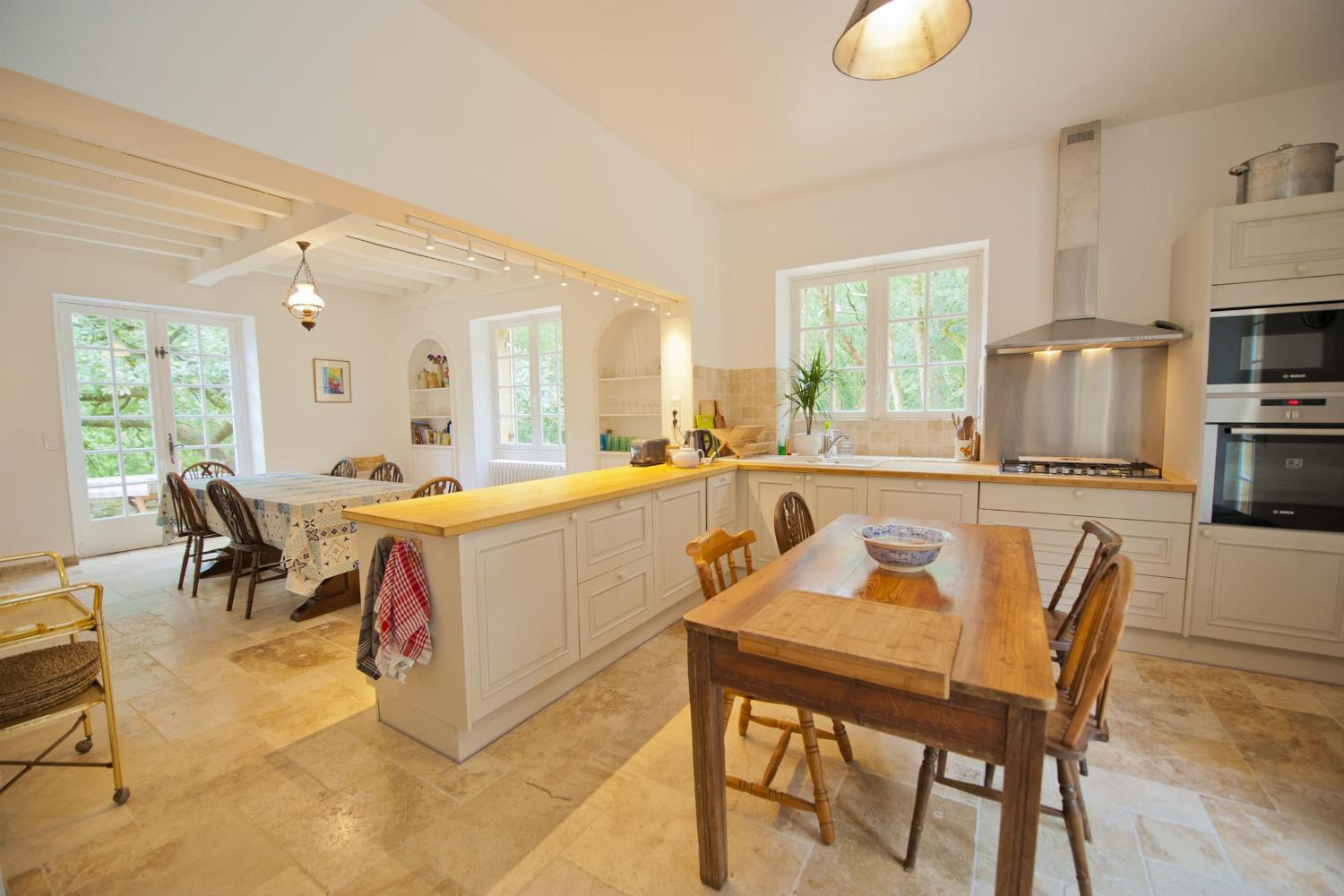 Kitchen | Rental accommodation in Dordogne