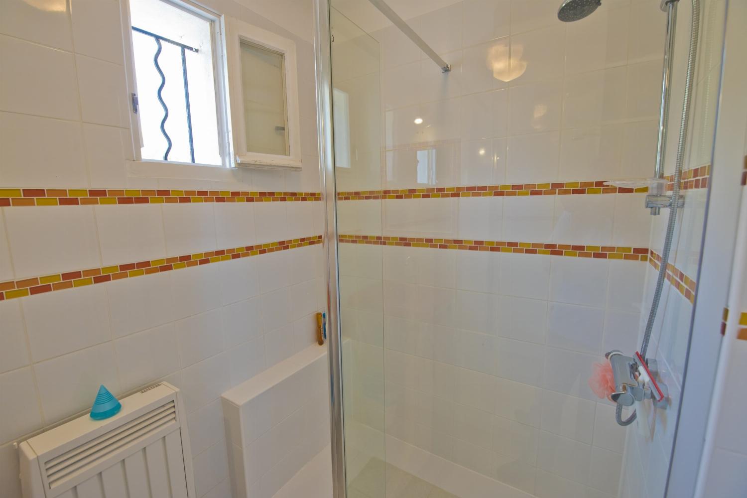 Bathroom | Rental home in South of France