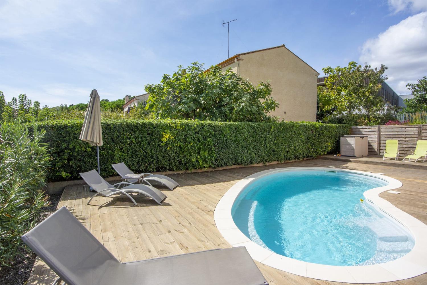 Private pool