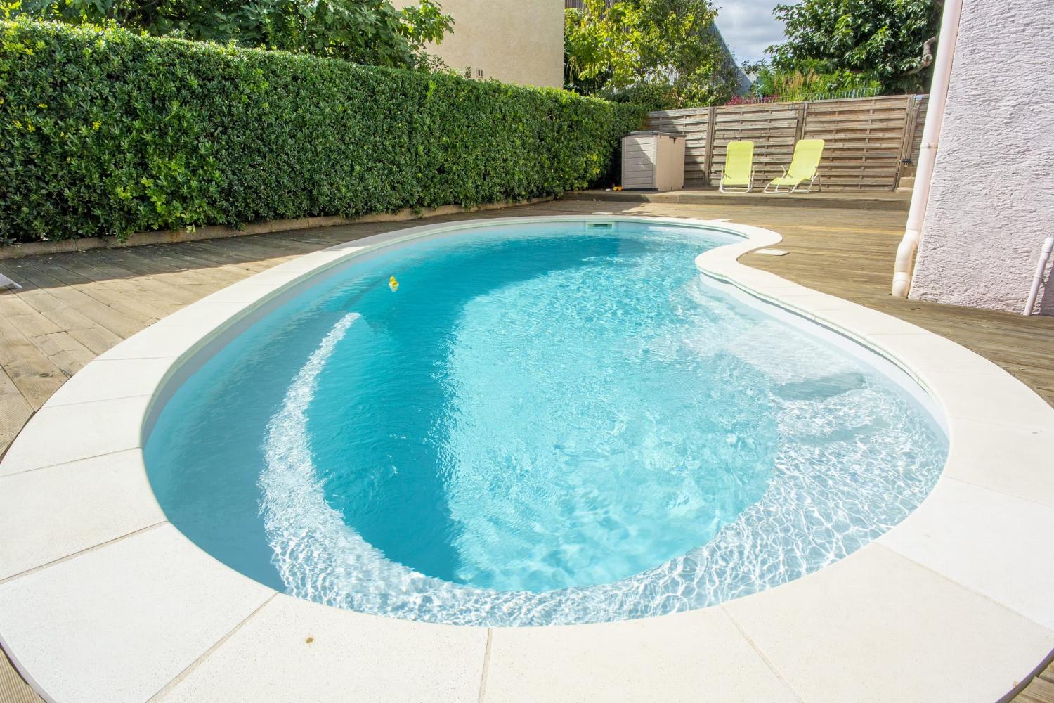 Private pool