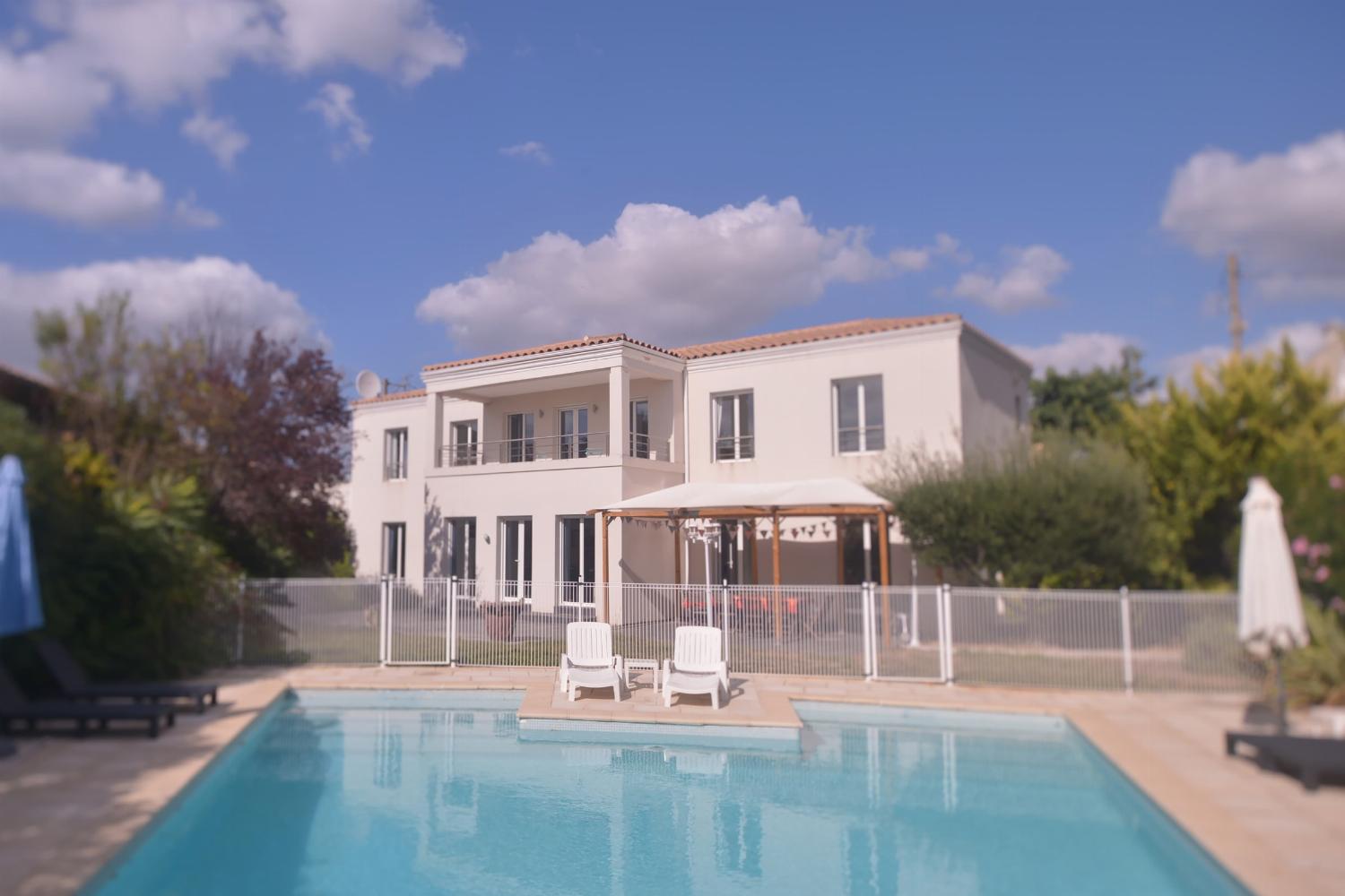 Holiday villa in South of France with private heated pool