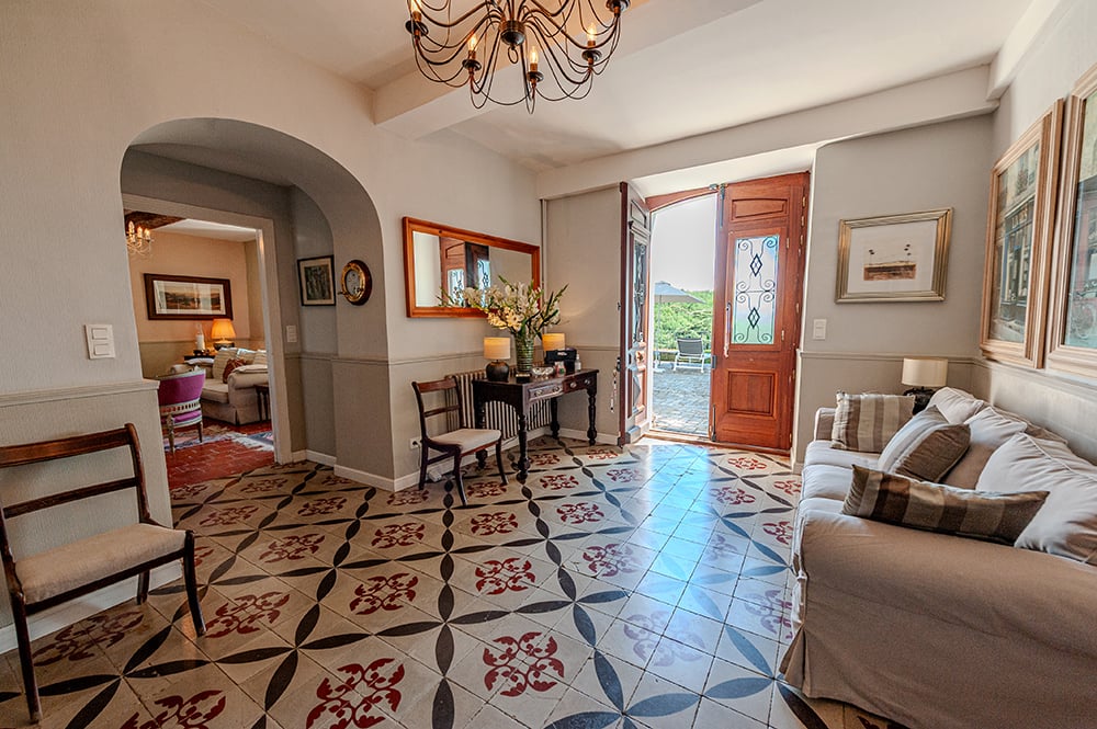 Entrance hallway | Holiday home in South of France