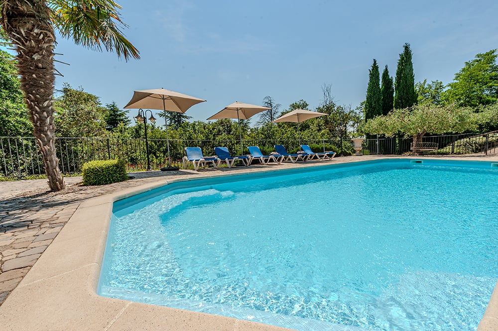 Private pool and terrace