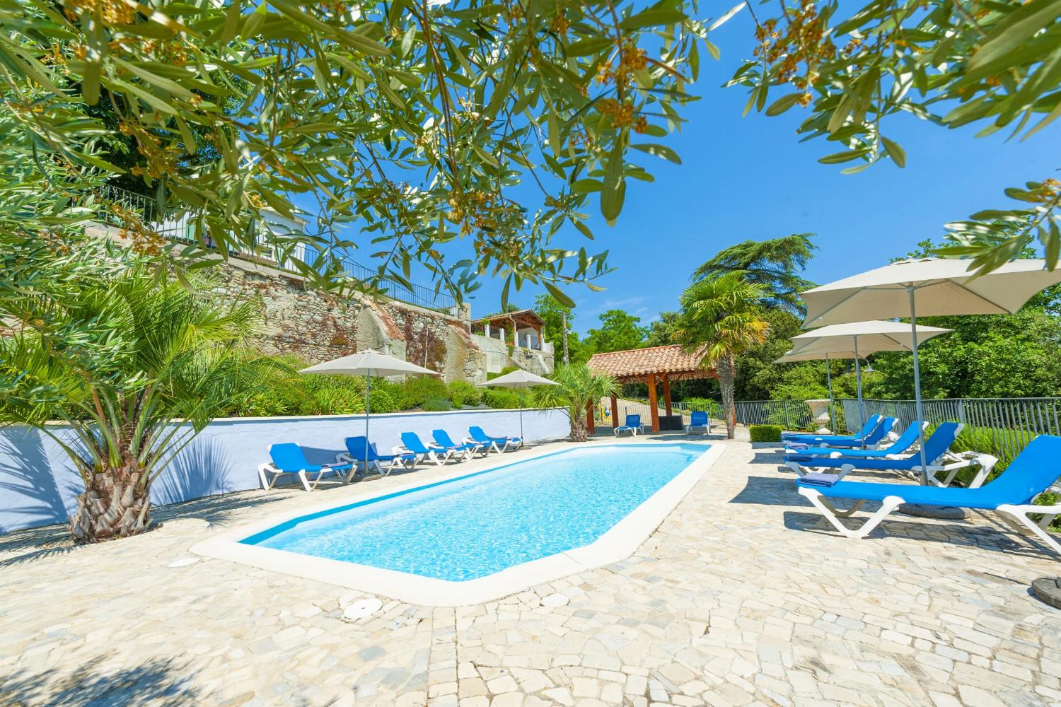 Private pool and terrace