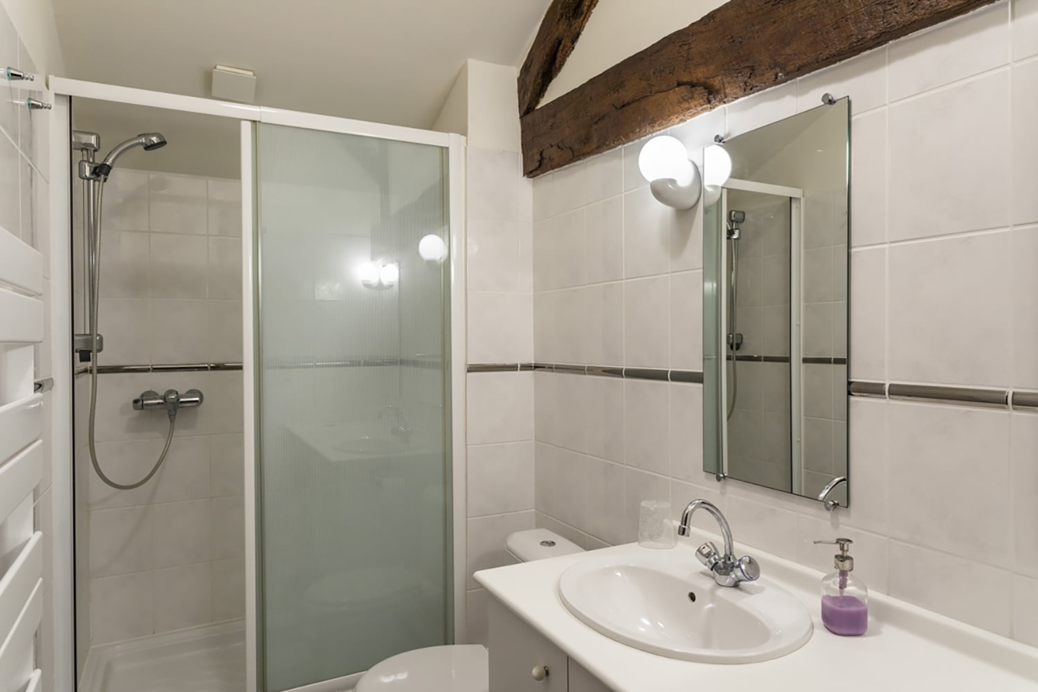 Bathroom | Holiday home in Pays de la Loire Bathroom | Holiday home in Pays de la Loire
