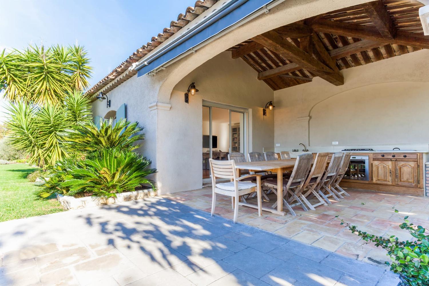 Summer kitchen