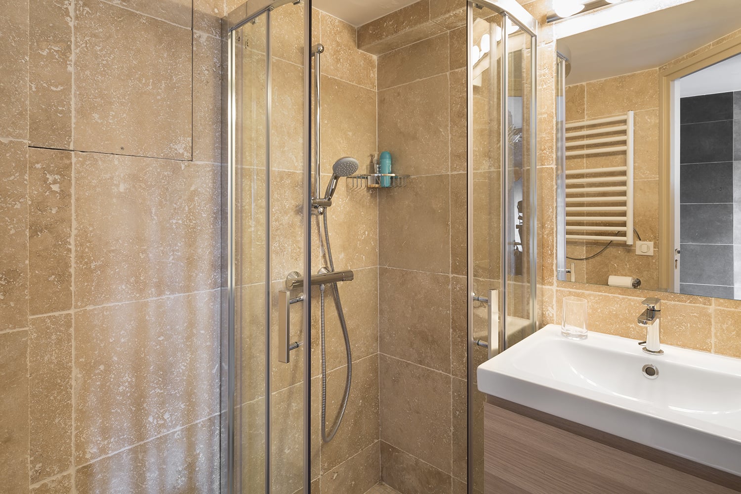 Bathroom | Rental home in Normandie Bathroom | Rental home in Normandie