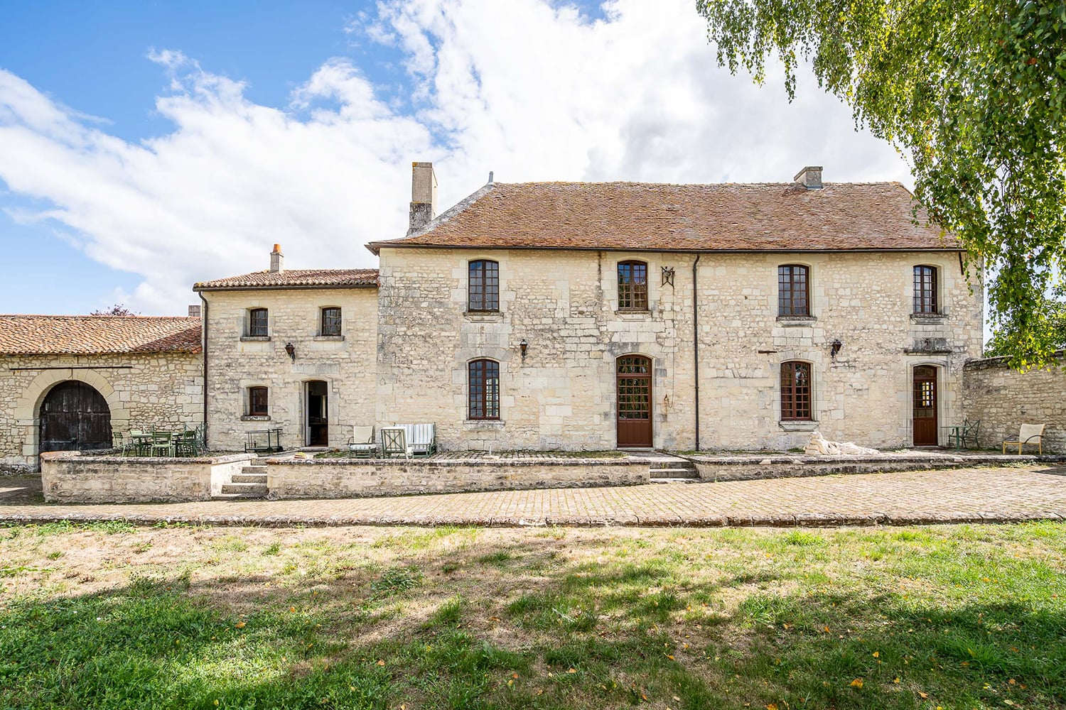 Holiday château in Nouvelle-Aquitaine