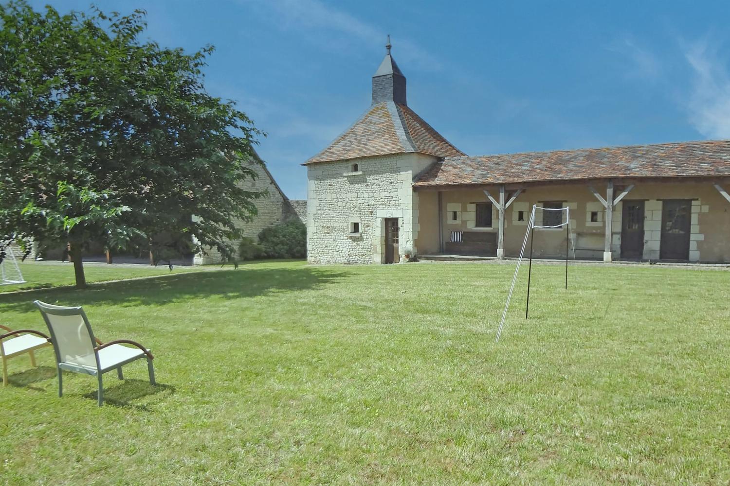 Holiday château in Vienne